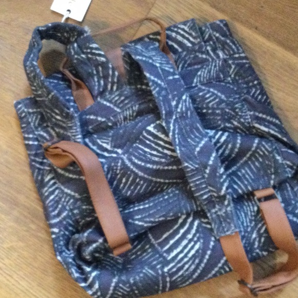 Lu & Elle new backpack - Picture 3 of 3